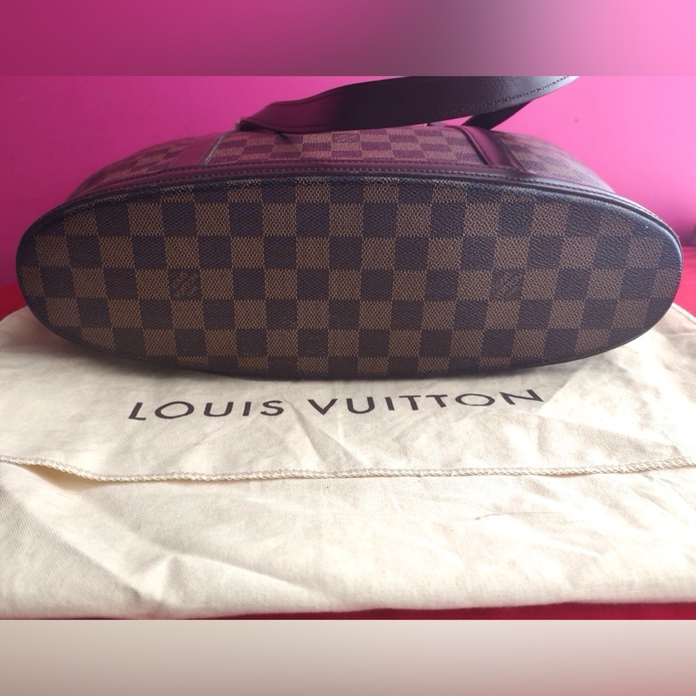 Louis Vuitton Bag - Picture 5 of 16